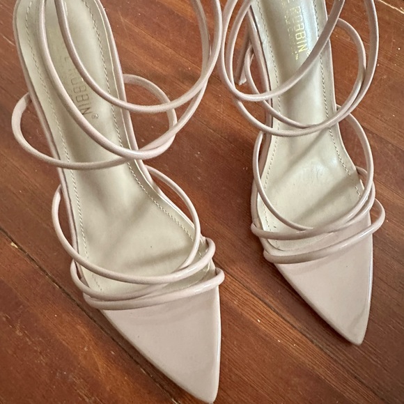 Size 8.5 Light Nude Strappy Pointed Toe stiletto heels - Picture 2 of 4